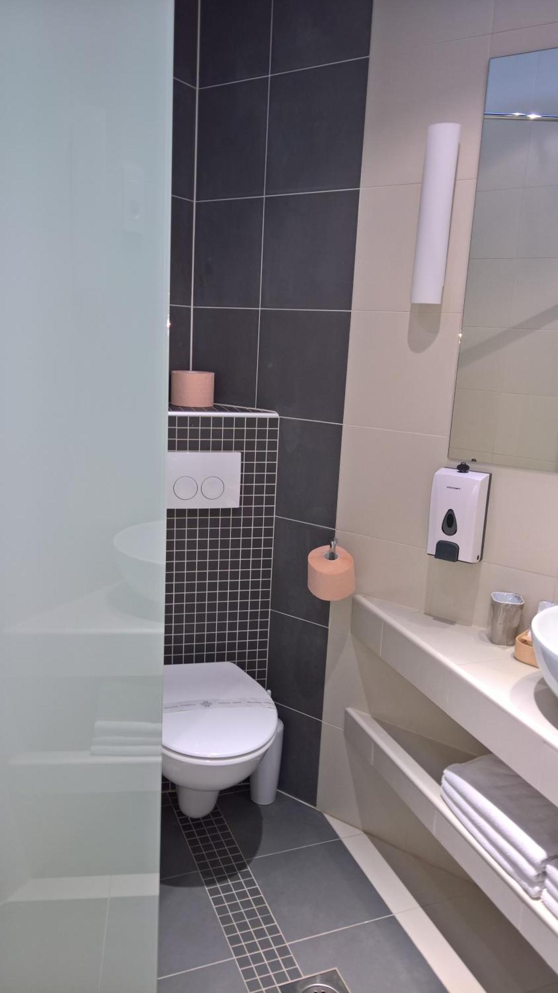 Maksimilian Osijek Bed & Breakfast Room photo