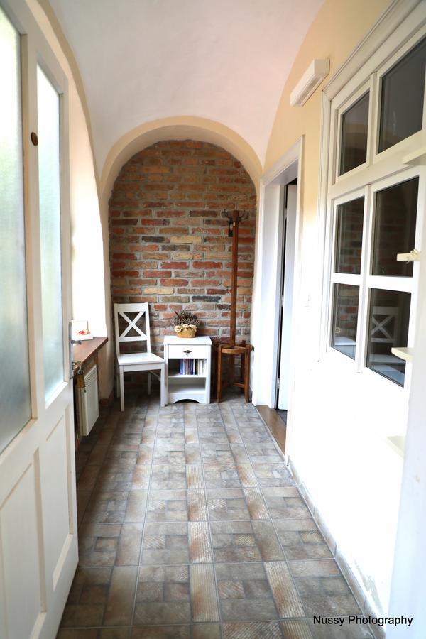Maksimilian Osijek Bed & Breakfast Exterior photo